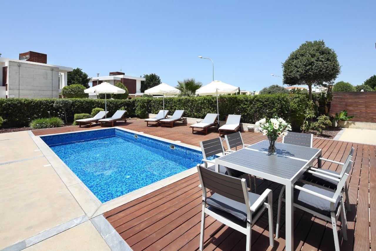 Paradise Cove Luxurious Beach Villas Paphos Exterior foto